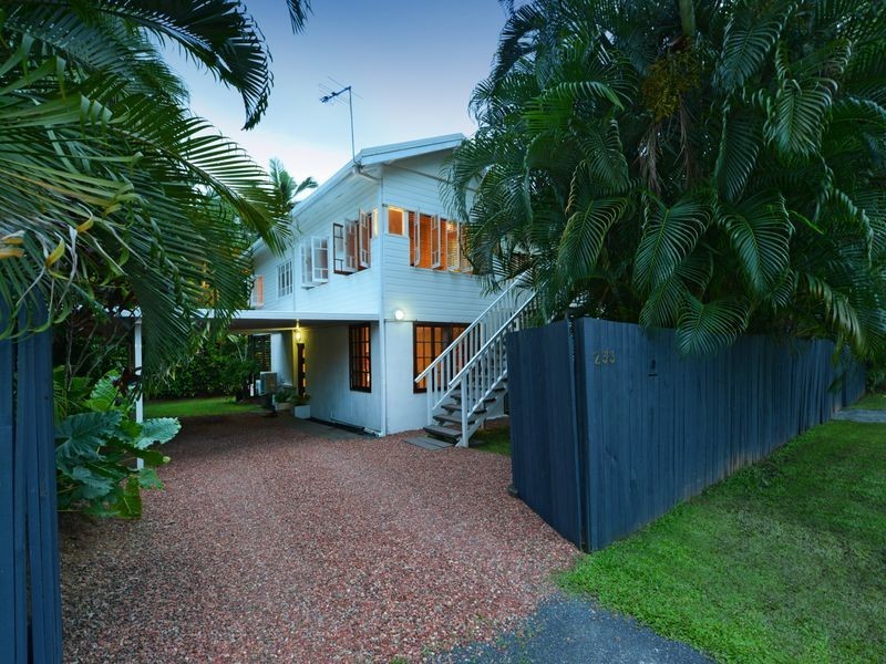 233 Woodward Street, Whitfield QLD 4870