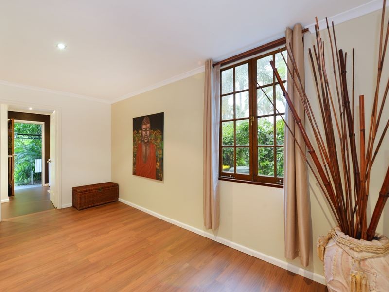 233 Woodward Street, Whitfield QLD 4870