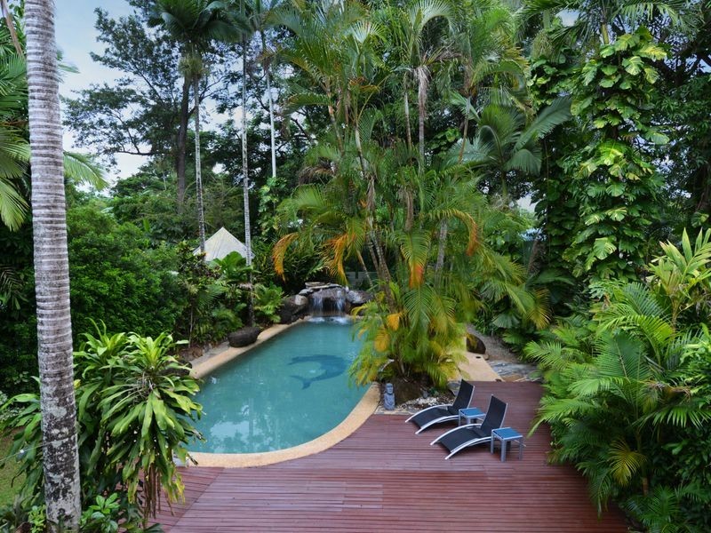 233 Woodward Street, Whitfield QLD 4870