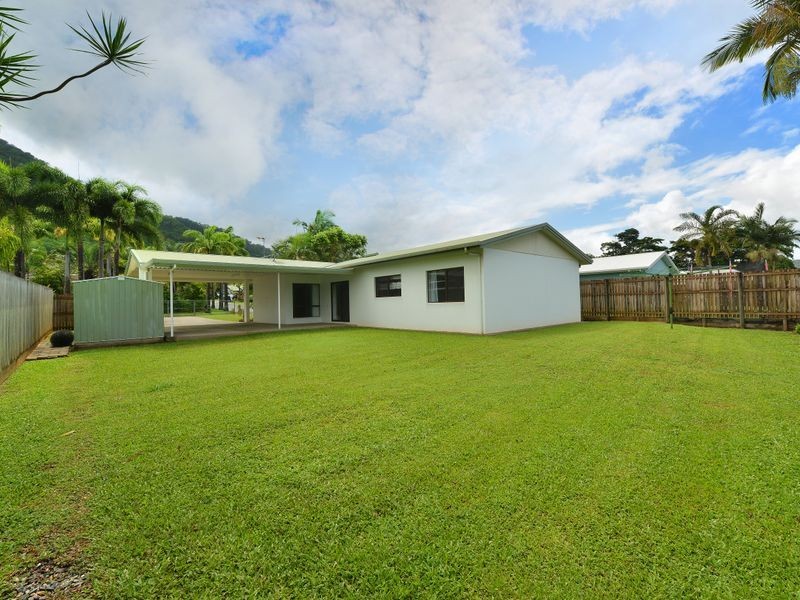 16 Grimes Close, Kanimbla QLD 4870
