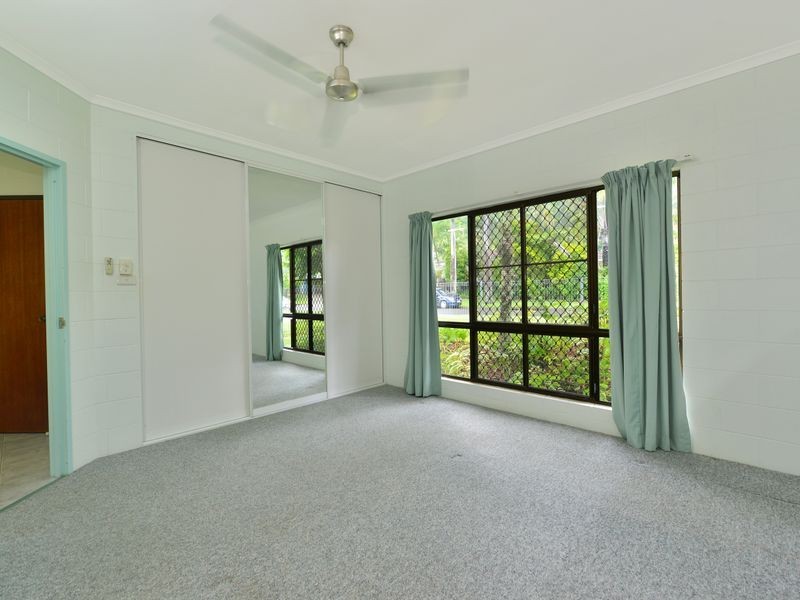 16 Grimes Close, Kanimbla QLD 4870