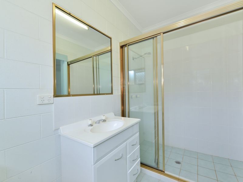 16 Grimes Close, Kanimbla QLD 4870