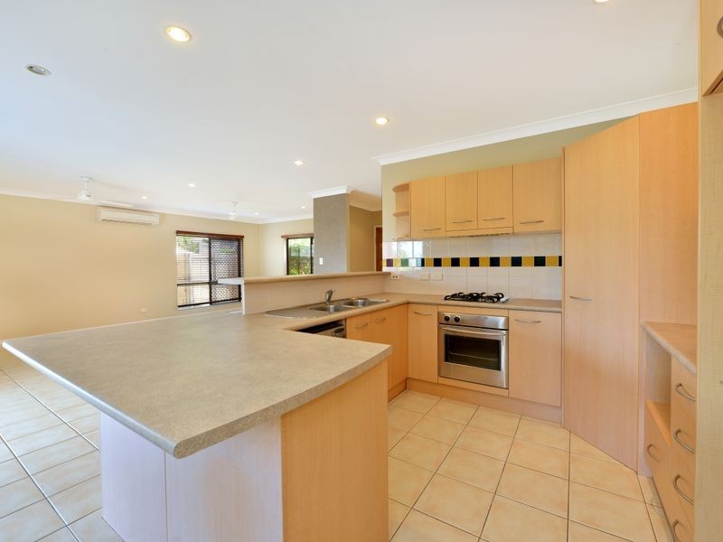 19 Findlay Street, Brinsmead QLD 4870