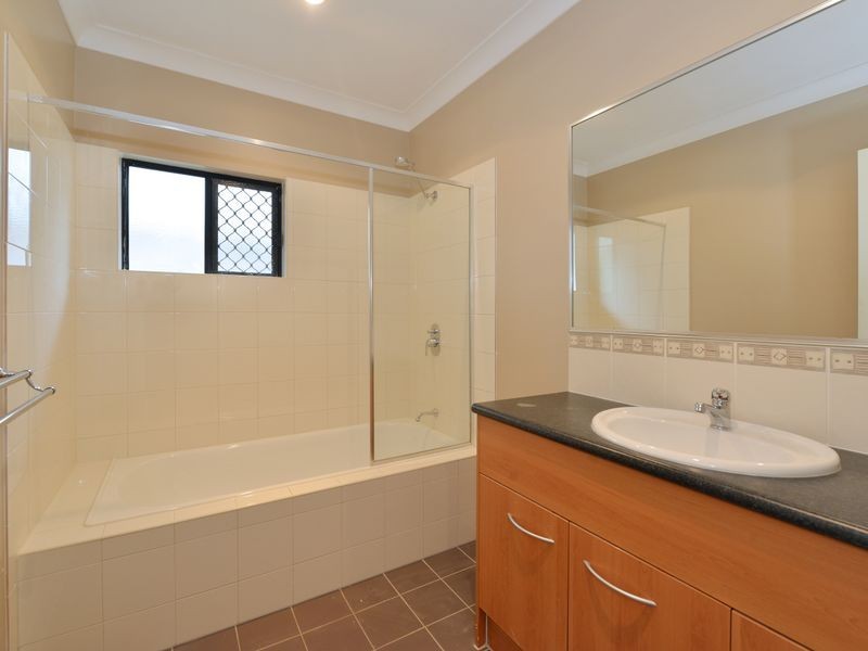 19 Findlay Street, Brinsmead QLD 4870