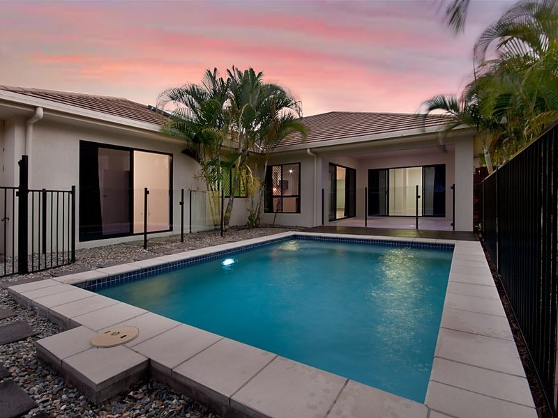 55 Irridescent Drive, Trinity Park QLD 4879