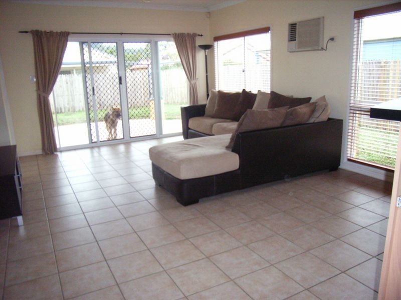 18 Sherwood Close, Brinsmead QLD 4870