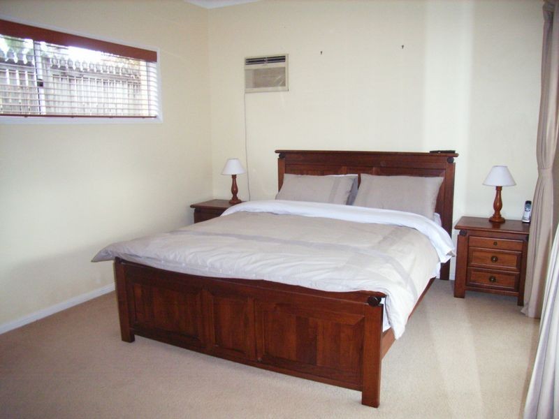18 Sherwood Close, Brinsmead QLD 4870