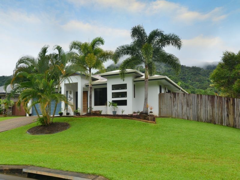 9 Stringer Close, Redlynch QLD 4870