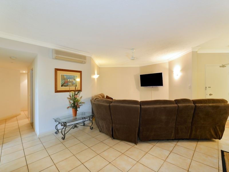 1006/2 Greenslopes Street, Cairns North QLD 4870
