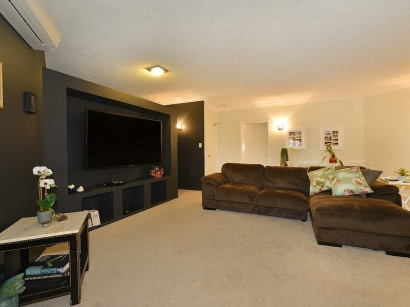 1006/2 Greenslopes Street, Cairns North QLD 4870