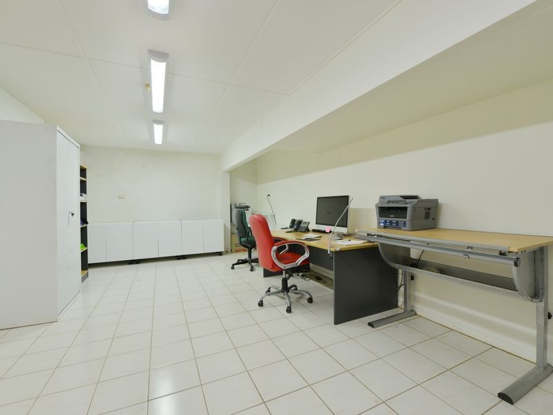 168 Hillview Crescent, Whitfield QLD 4870