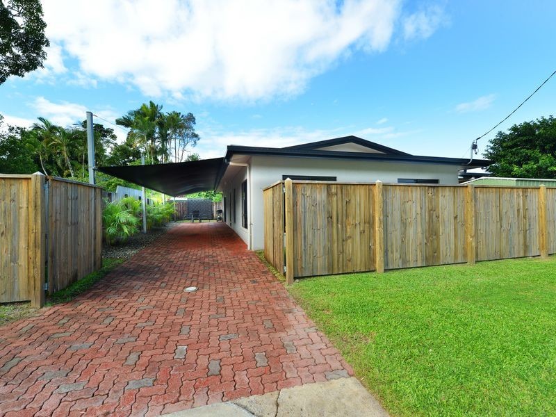 1B York Street, Whitfield QLD 4870