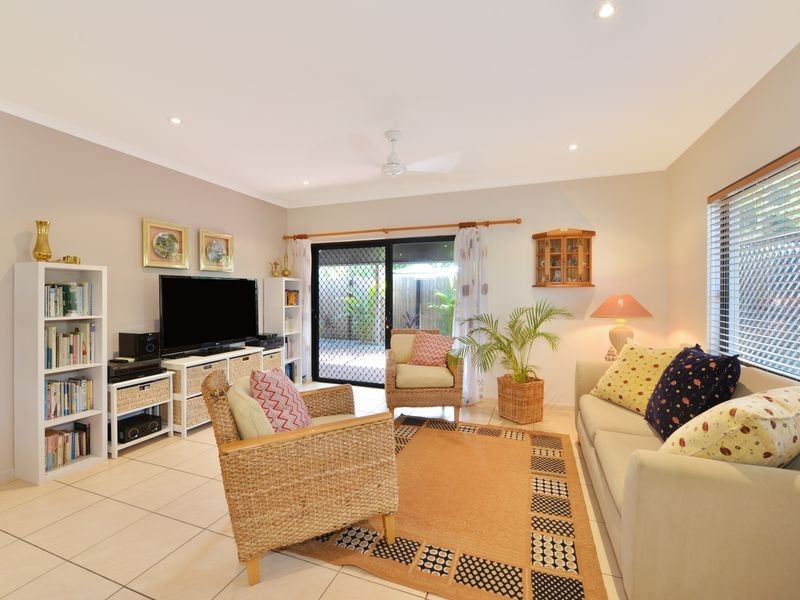 1B York Street, Whitfield QLD 4870