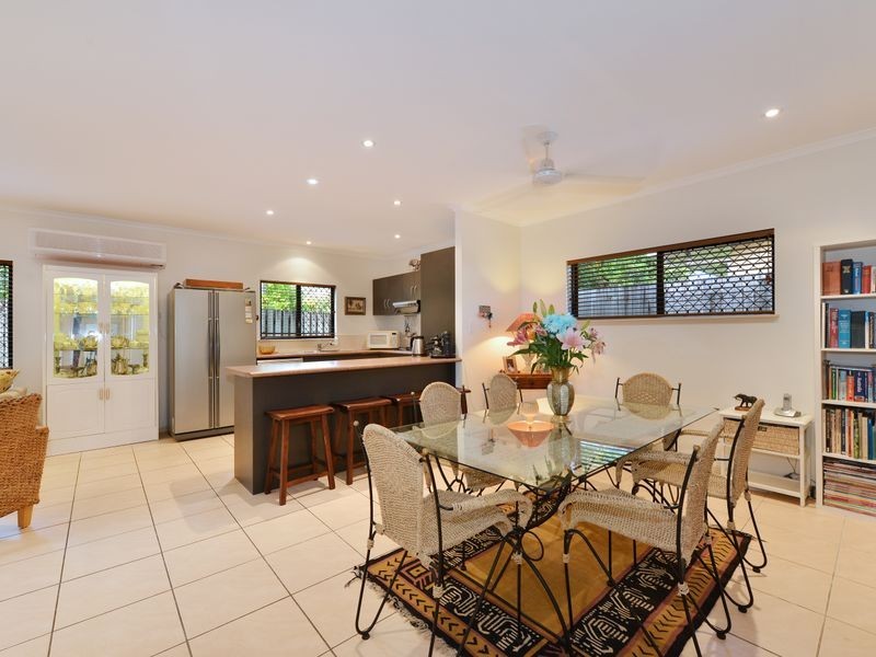 1B York Street, Whitfield QLD 4870