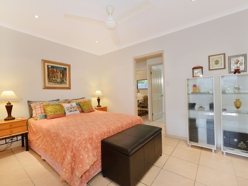 1B York Street, Whitfield QLD 4870