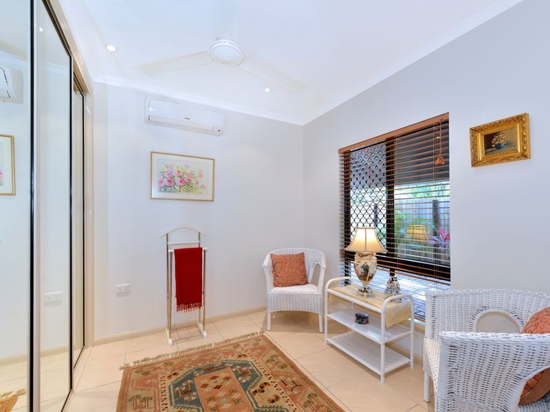 1B York Street, Whitfield QLD 4870