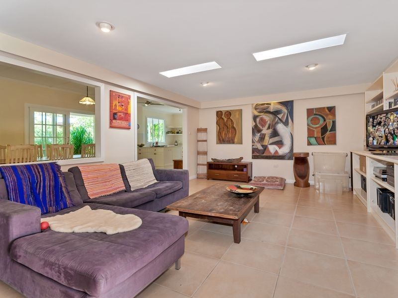 6 Avon Street, Stratford QLD 4870