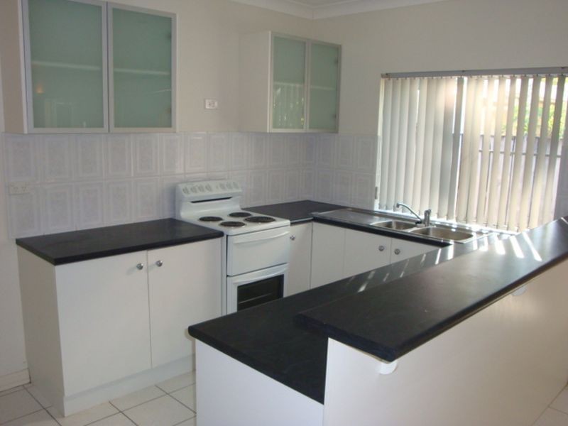 5 Molloy Close, Smithfield QLD 4878