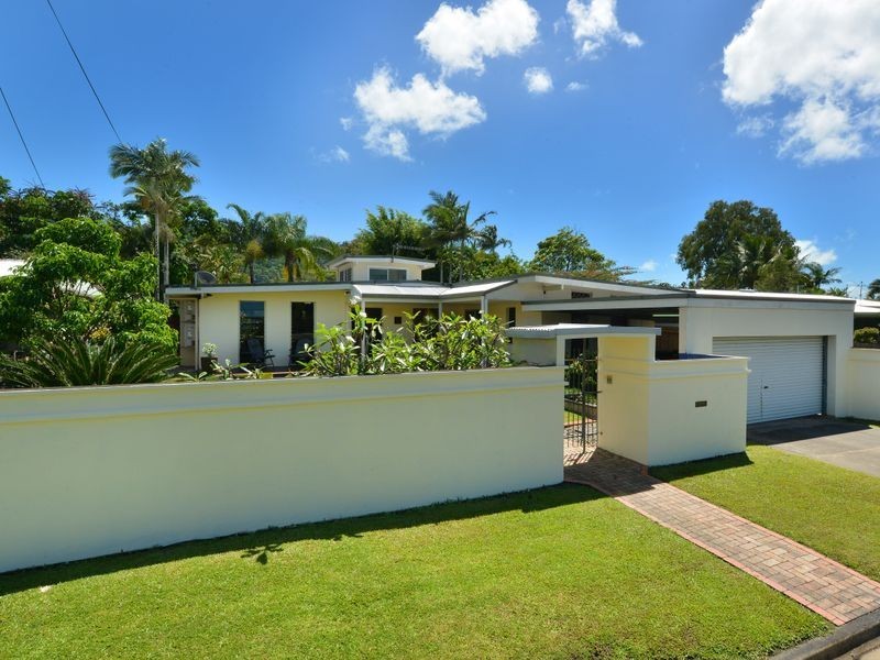 132 Russell Street, Edge Hill QLD 4870