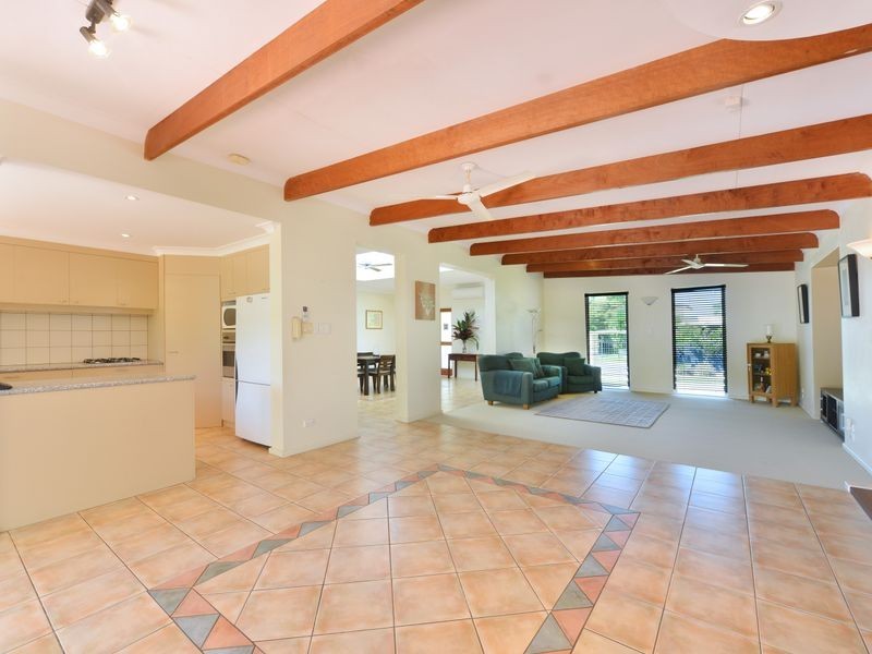 132 Russell Street, Edge Hill QLD 4870