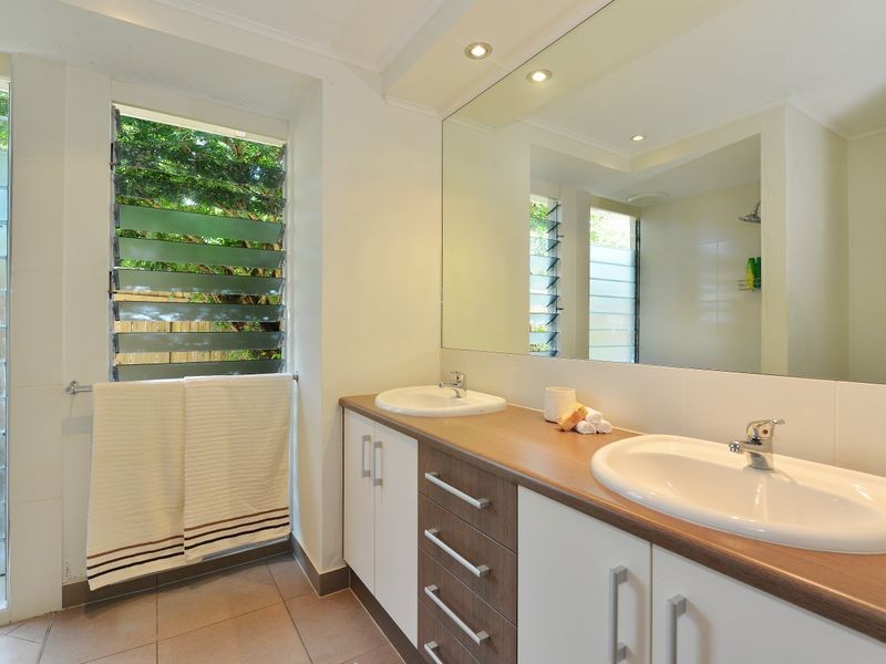 132 Russell Street, Edge Hill QLD 4870