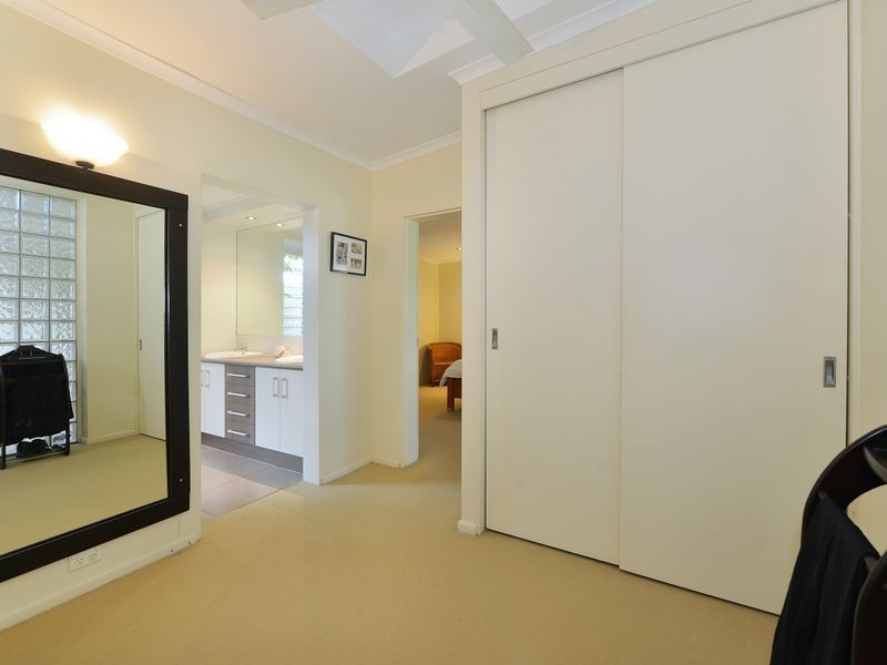 132 Russell Street, Edge Hill QLD 4870