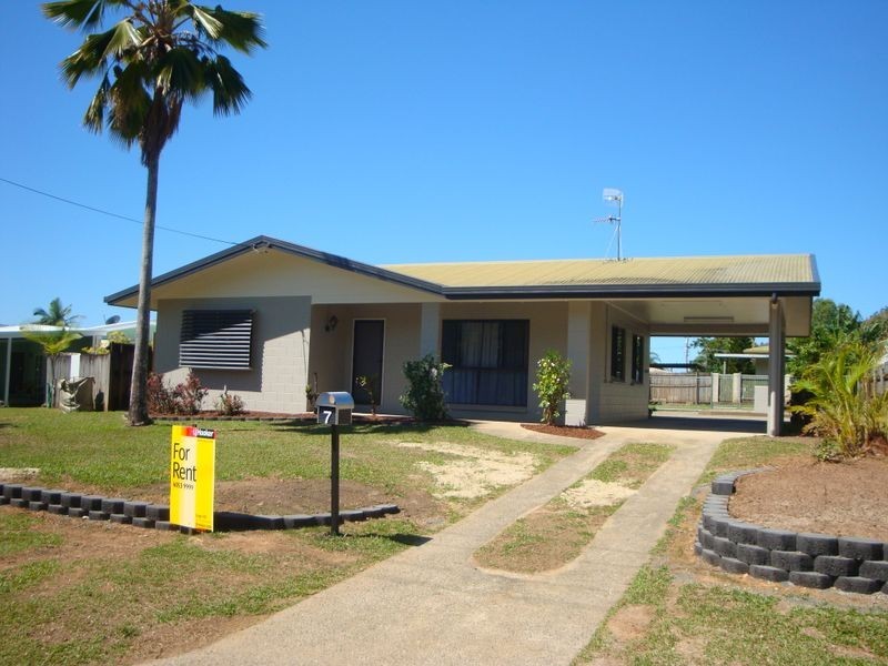 7 Viola Close, Bayview Heights QLD 4868