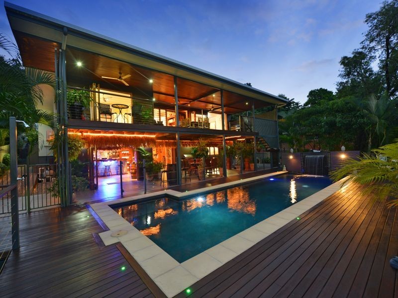 52 Flecker Street, Whitfield QLD 4870