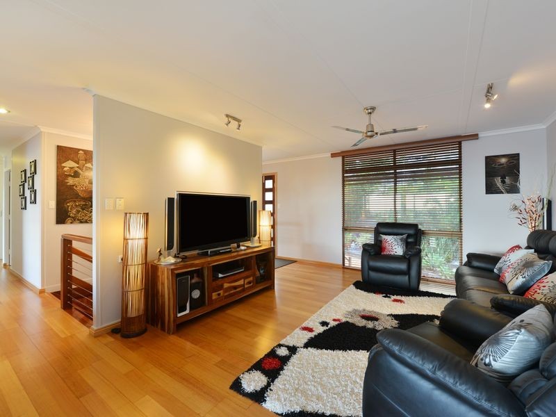 52 Flecker Street, Whitfield QLD 4870