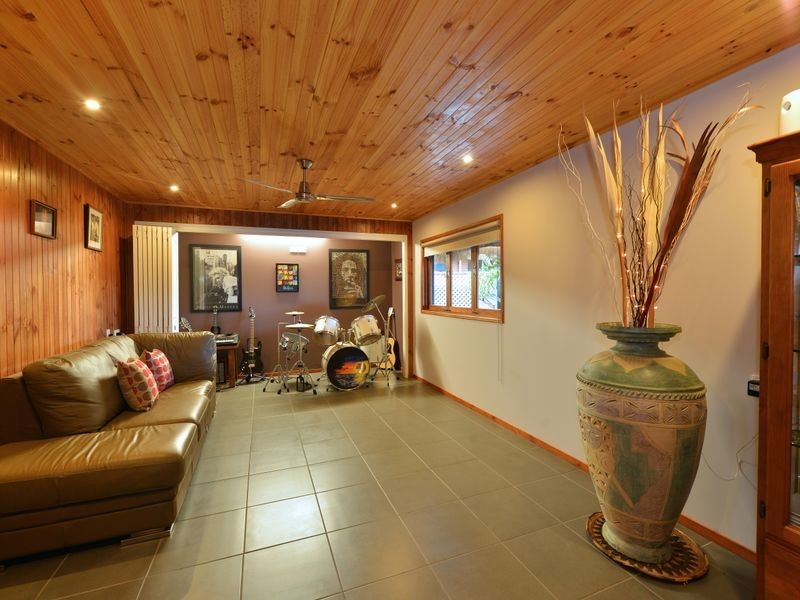 52 Flecker Street, Whitfield QLD 4870