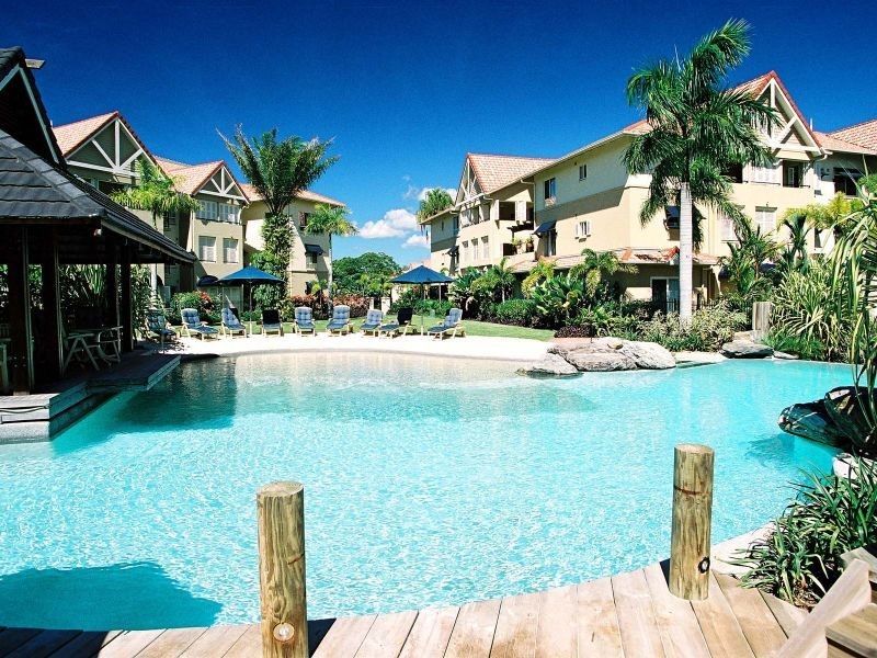 1726/2 Greenslopes Street, Cairns North QLD 4870