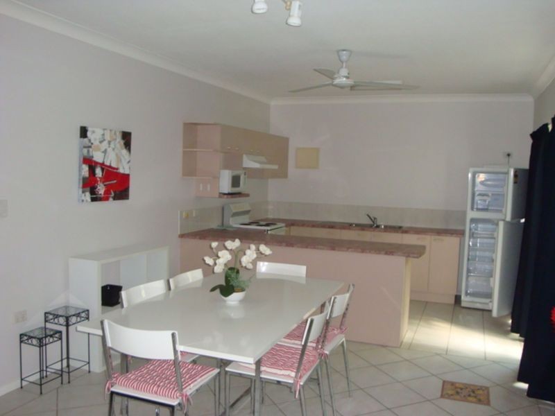 Manoora QLD 4870