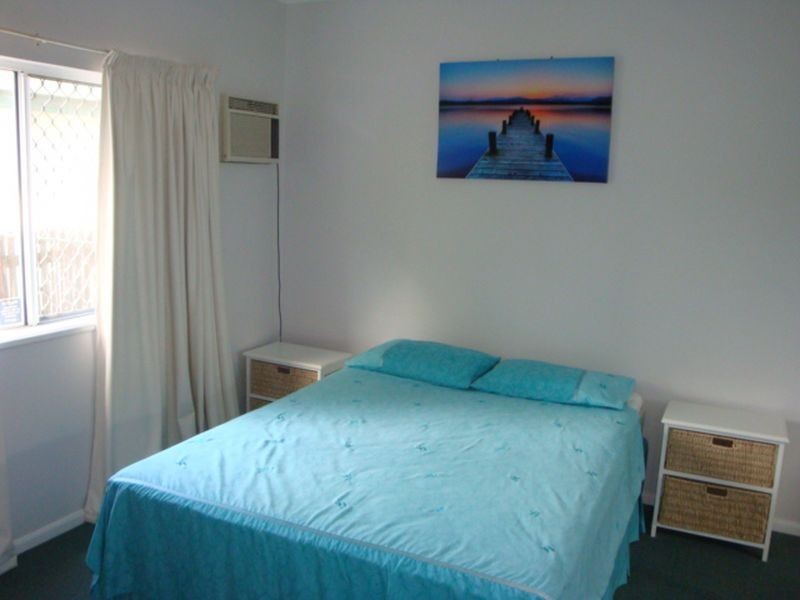 Manoora QLD 4870