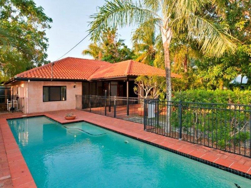 6 Carolyn Close, Yorkeys Knob QLD 4878