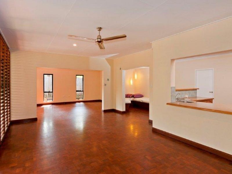 6 Carolyn Close, Yorkeys Knob QLD 4878