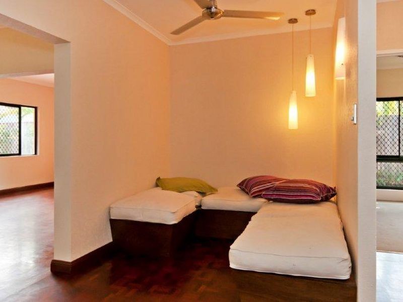 6 Carolyn Close, Yorkeys Knob QLD 4878