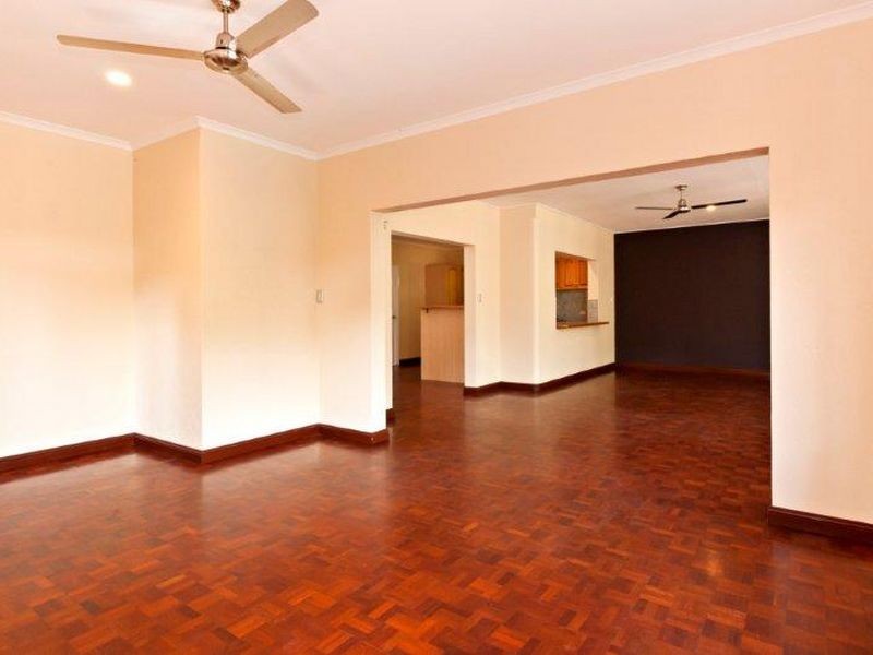 6 Carolyn Close, Yorkeys Knob QLD 4878