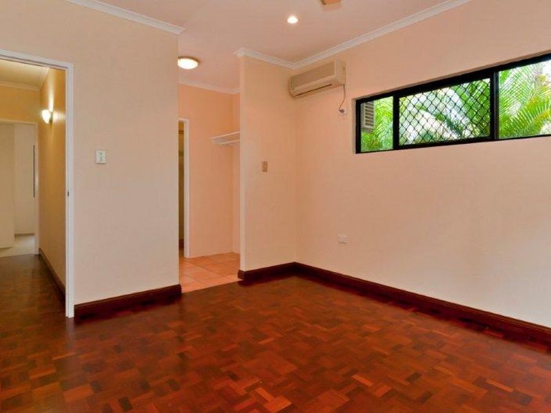 6 Carolyn Close, Yorkeys Knob QLD 4878