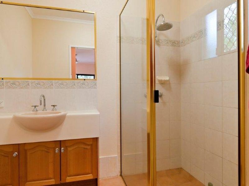 6 Carolyn Close, Yorkeys Knob QLD 4878