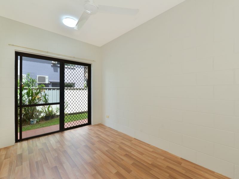 2/3 Crathern Close, Edge Hill QLD 4870