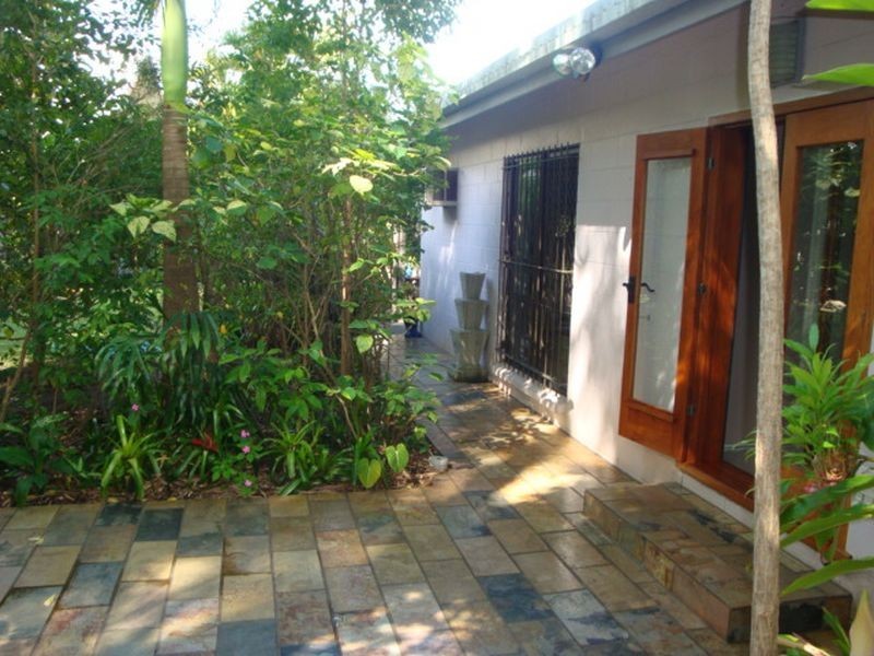Manunda QLD 4870