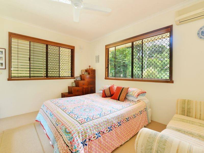 14 Park Street, Whitfield QLD 4870