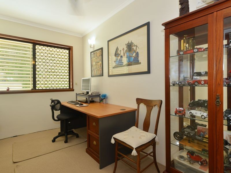 14 Park Street, Whitfield QLD 4870