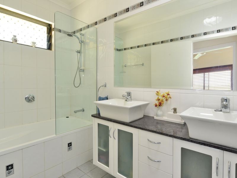 14 Park Street, Whitfield QLD 4870