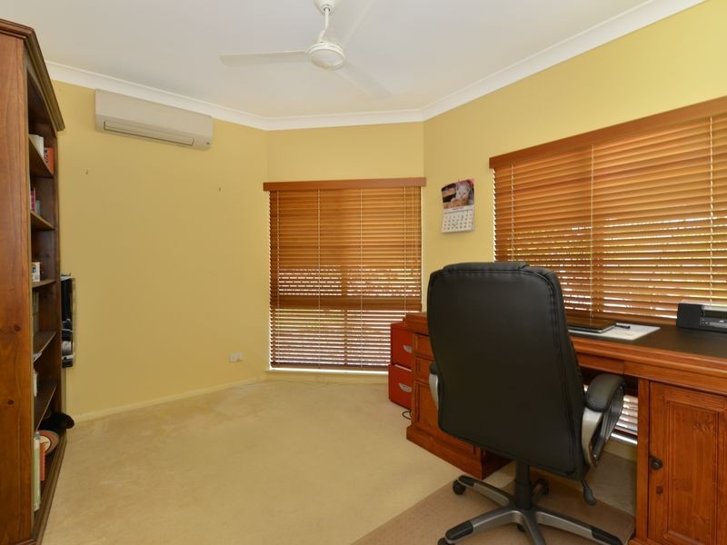 8 Chapel Close, Brinsmead QLD 4870