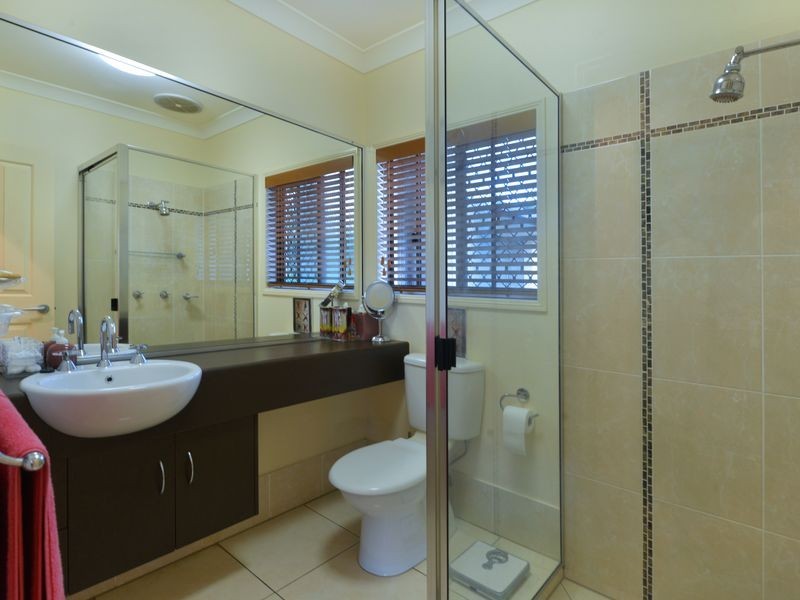 26 Greendale Close, Brinsmead QLD 4870