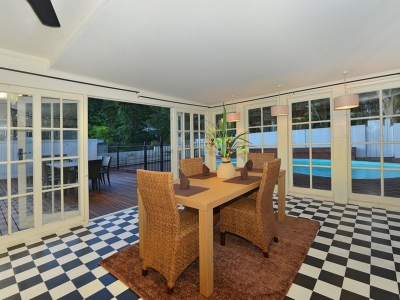 16 Walsh Street, Edge Hill QLD 4870