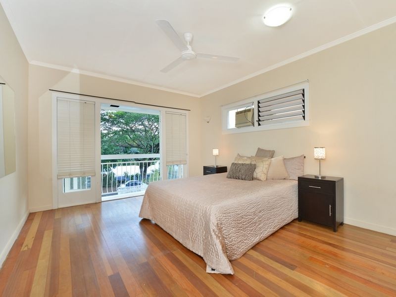 16 Walsh Street, Edge Hill QLD 4870