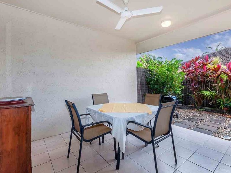 4/190 Irene Street, Mooroobool QLD 4870