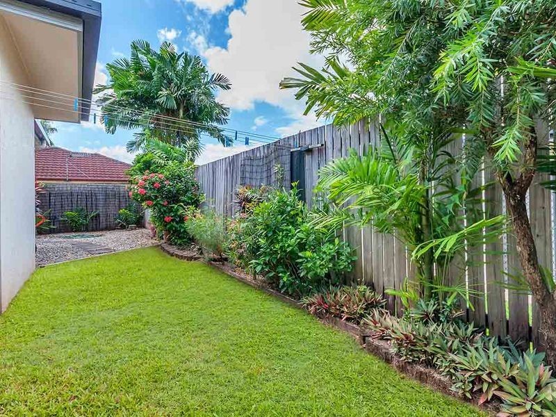 4/190 Irene Street, Mooroobool QLD 4870